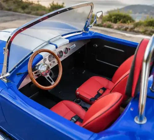 2200W Electric Vintage Car